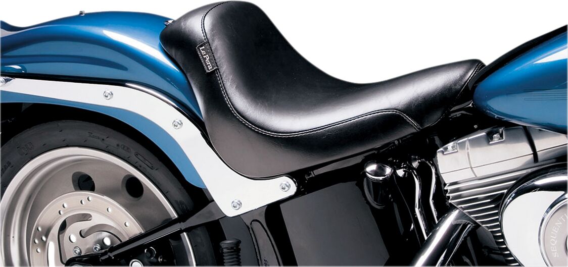 Silhouette Deluxe Solo Seat - 06-17 Softail (Wide Tire) Seat Le Pera Default Title