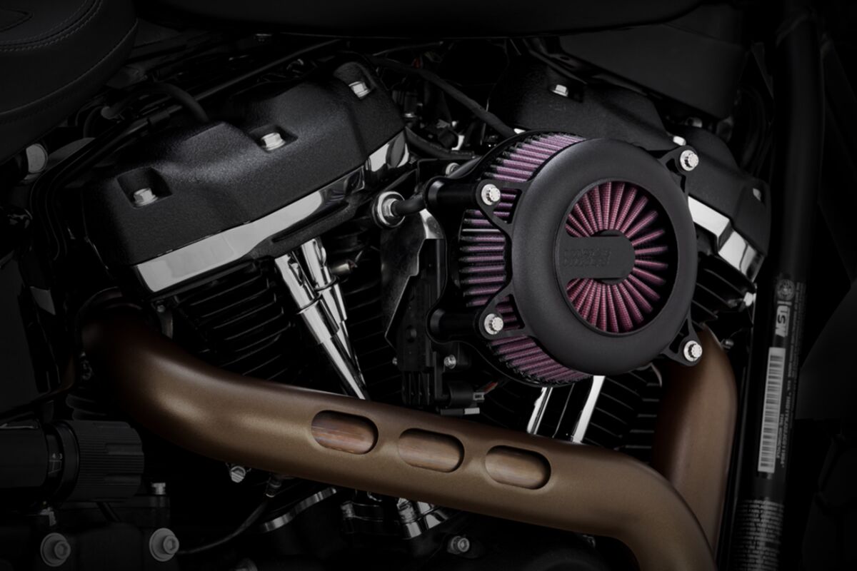 VO2 Rogue Air Cleaner, Black - 17-23 Touring & 17-2023 Trike & 18-23 Softail Air Cleaner Vance & Hines Default Title