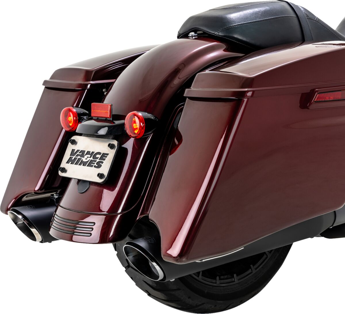 Slip-On Twin Slash Round, Black - 24+ Touring Slip-On Exhaust Vance & Hines
