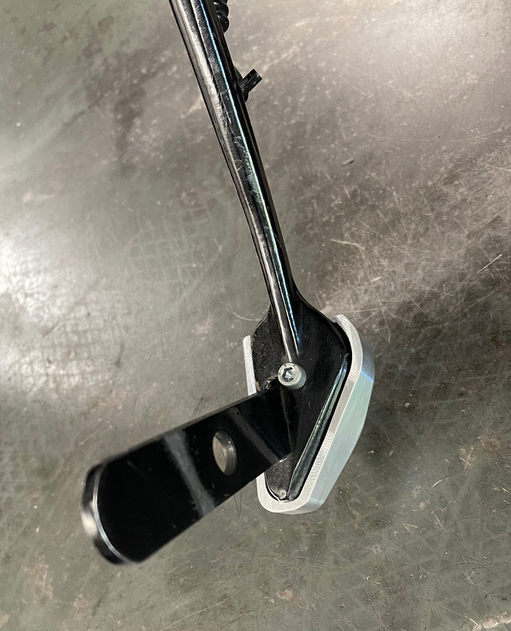 Kickstand Lift Block - 22+ FXLRST Kickstand Accessories Bung King