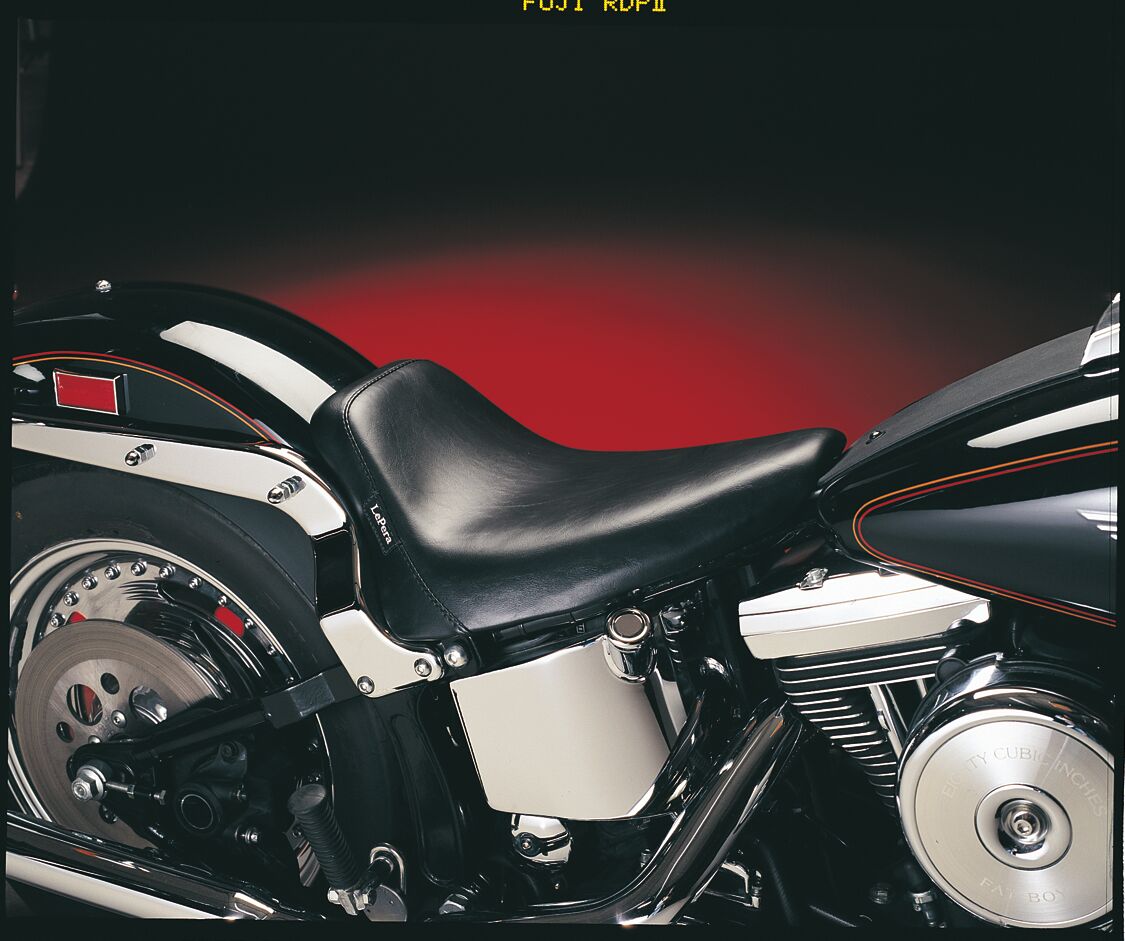 Bare Bones Solo Seat, Smooth Black - 84-99 Softail Seat Le Pera