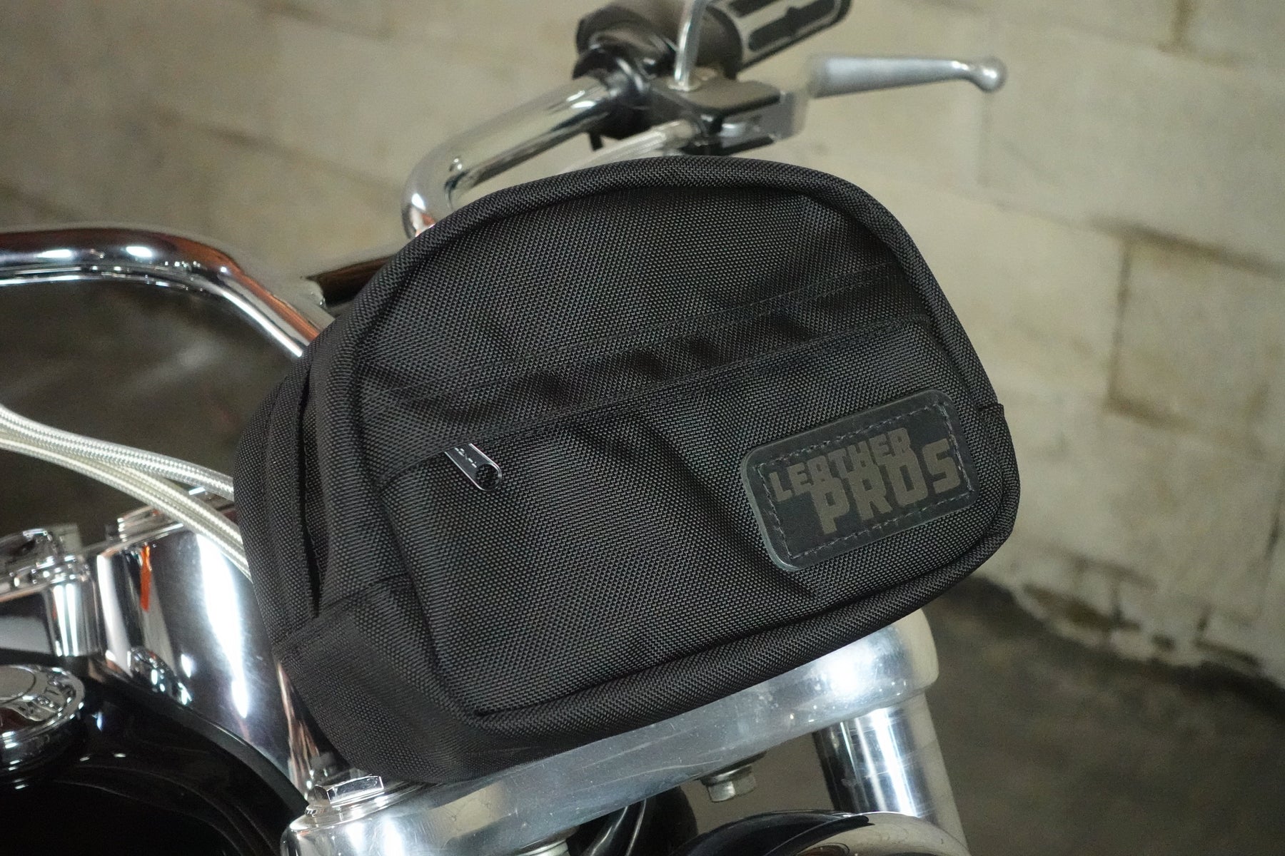 Utility Bag Luggage Leather Pros