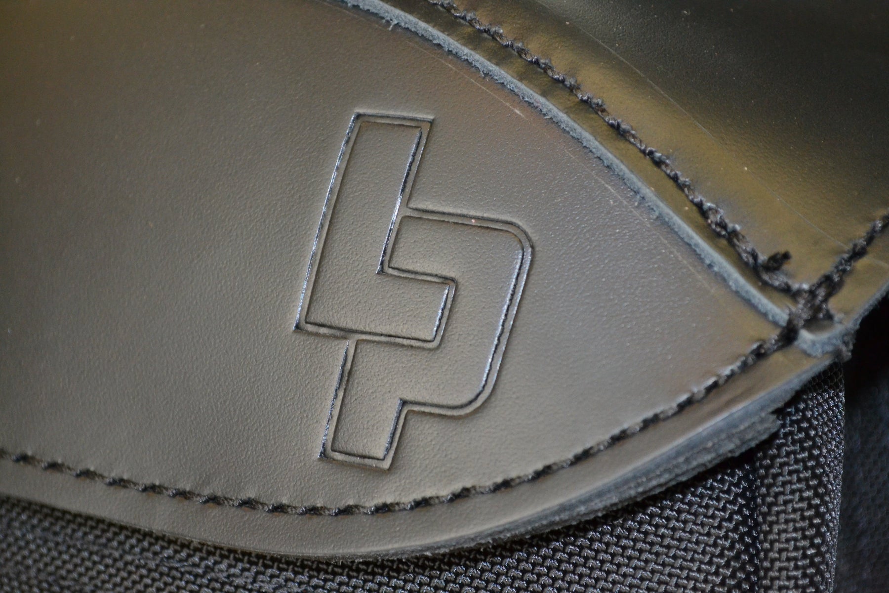 Retro Mini Saddlebags - Dyna Saddlebags Leather Pros