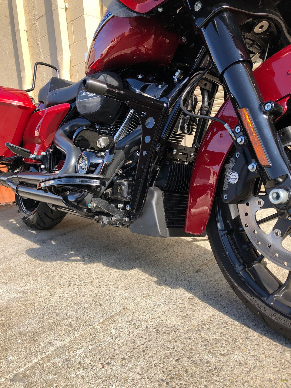 "Highway" Peg Crashbar - Touring Crash Bar Bung King