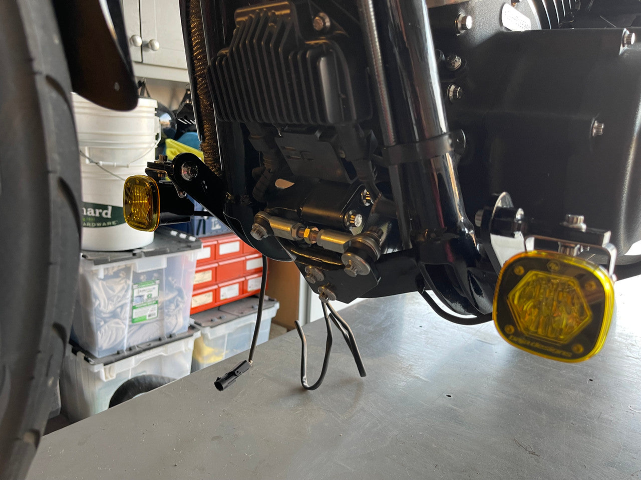 Fog Light Mount - Dyna & FXR Auxiliary Light Bung King