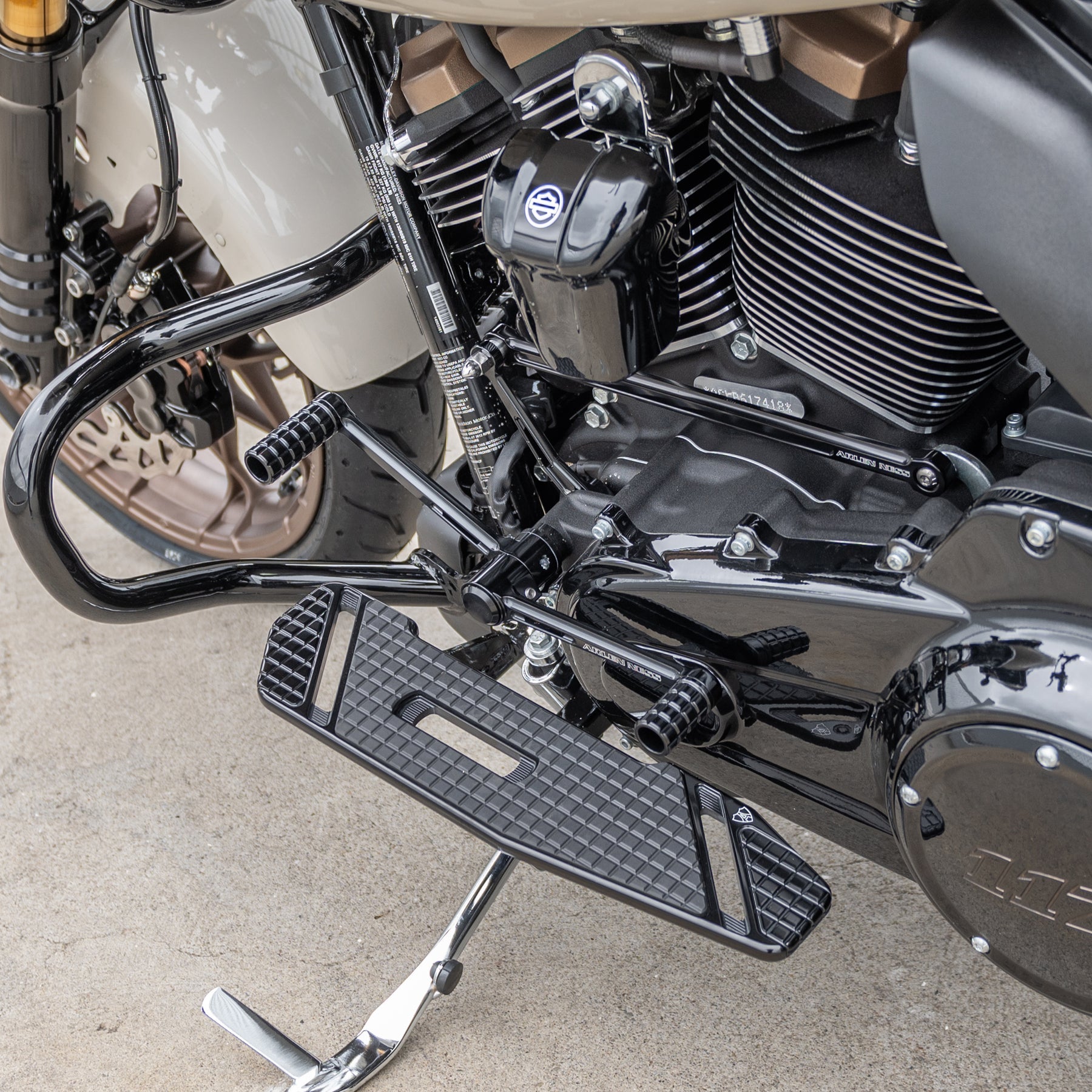 Speedliner Heel/Toe Foot Control Kit, Black - Touring Foot Control Kit Arlen Ness