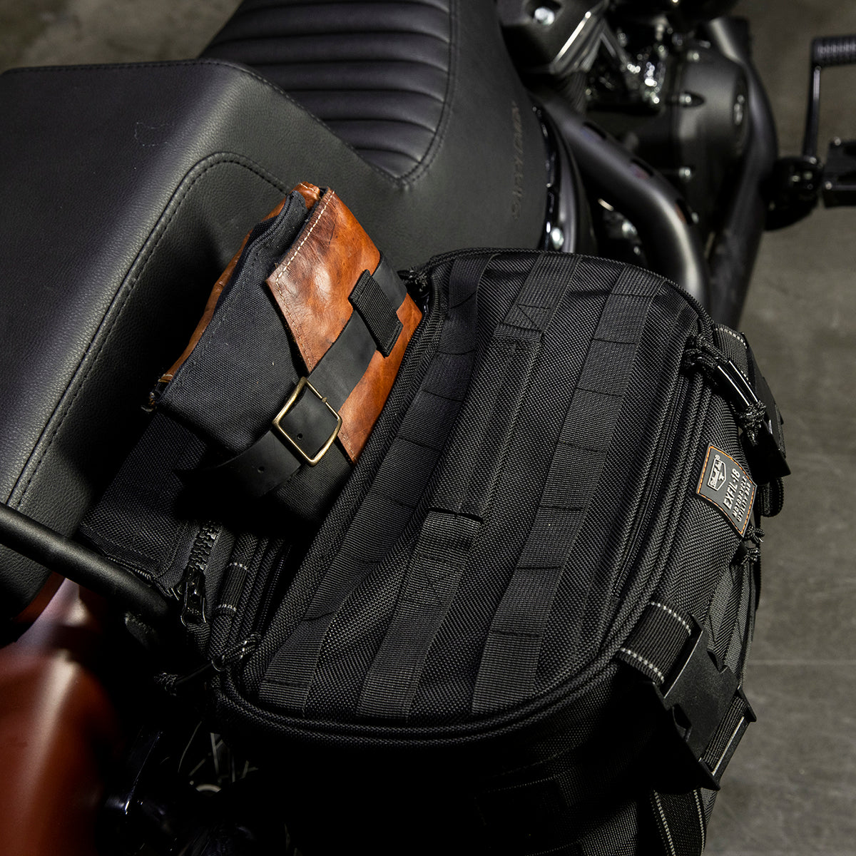 Exfil-18 Saddlebags Saddlebags Biltwell Inc.