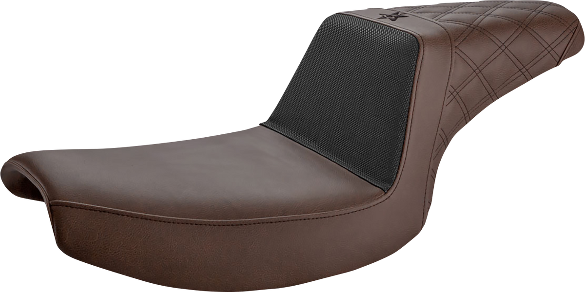 Unknown Industries Pro Series Performance Gripper Seat - FXR Seat Saddlemen