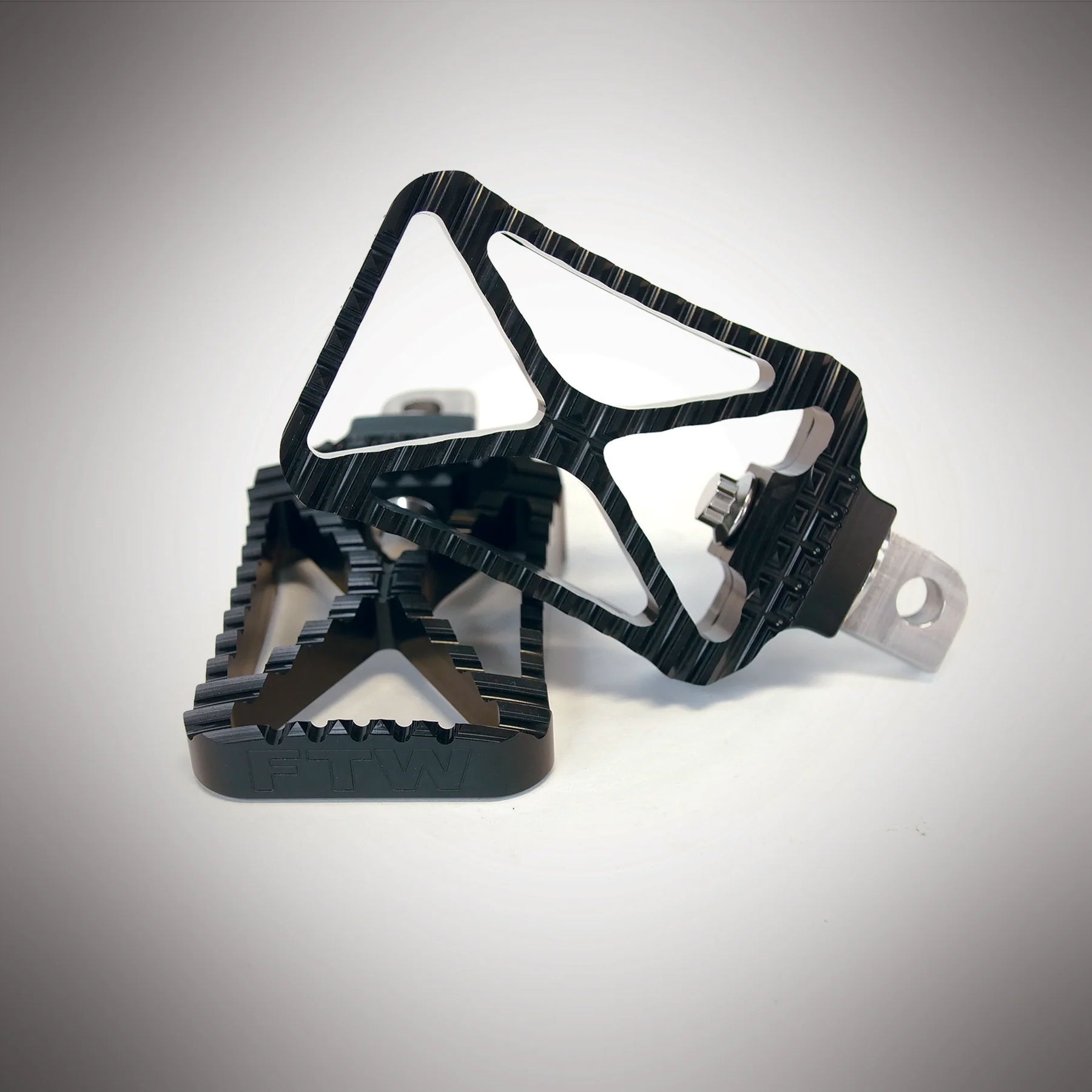 Bk Brawler Foot Pegs, Black - Big Twin Foot Pegs Indian Larry Motorcycles