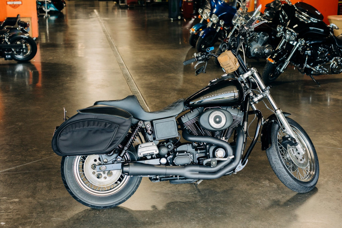 Retro Series V3 Saddlebags - Dyna Saddlebags Leather Pros