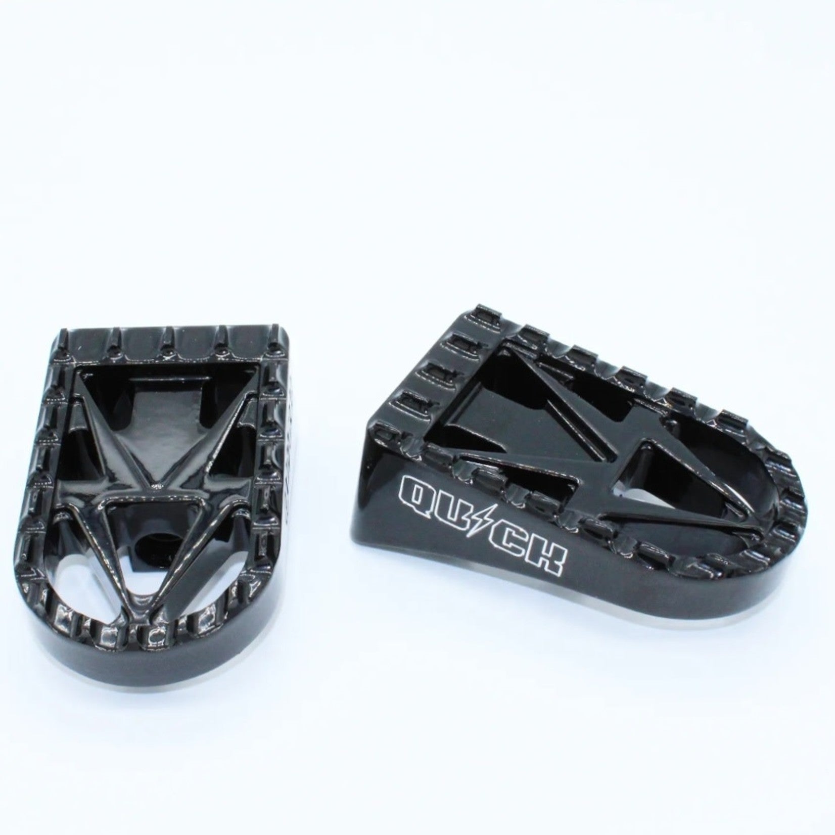 Quick Foot Pegs Lightning Bolts Foot Pegs Quick Industries Black 94 to Curent Harley Mount