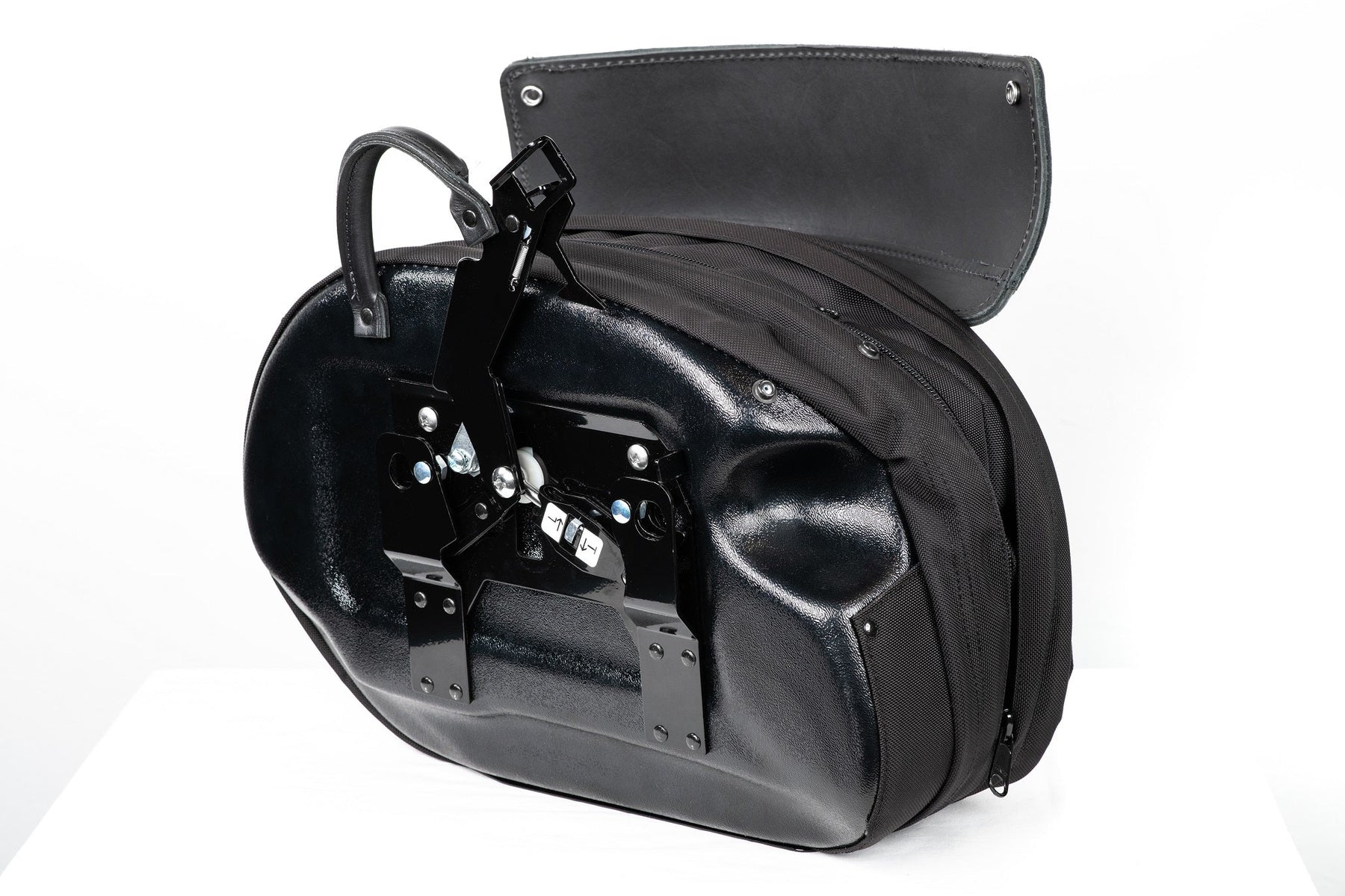 EZ-Mount V3 Saddlebags - 18+ Softail Saddlebags Leather Pros