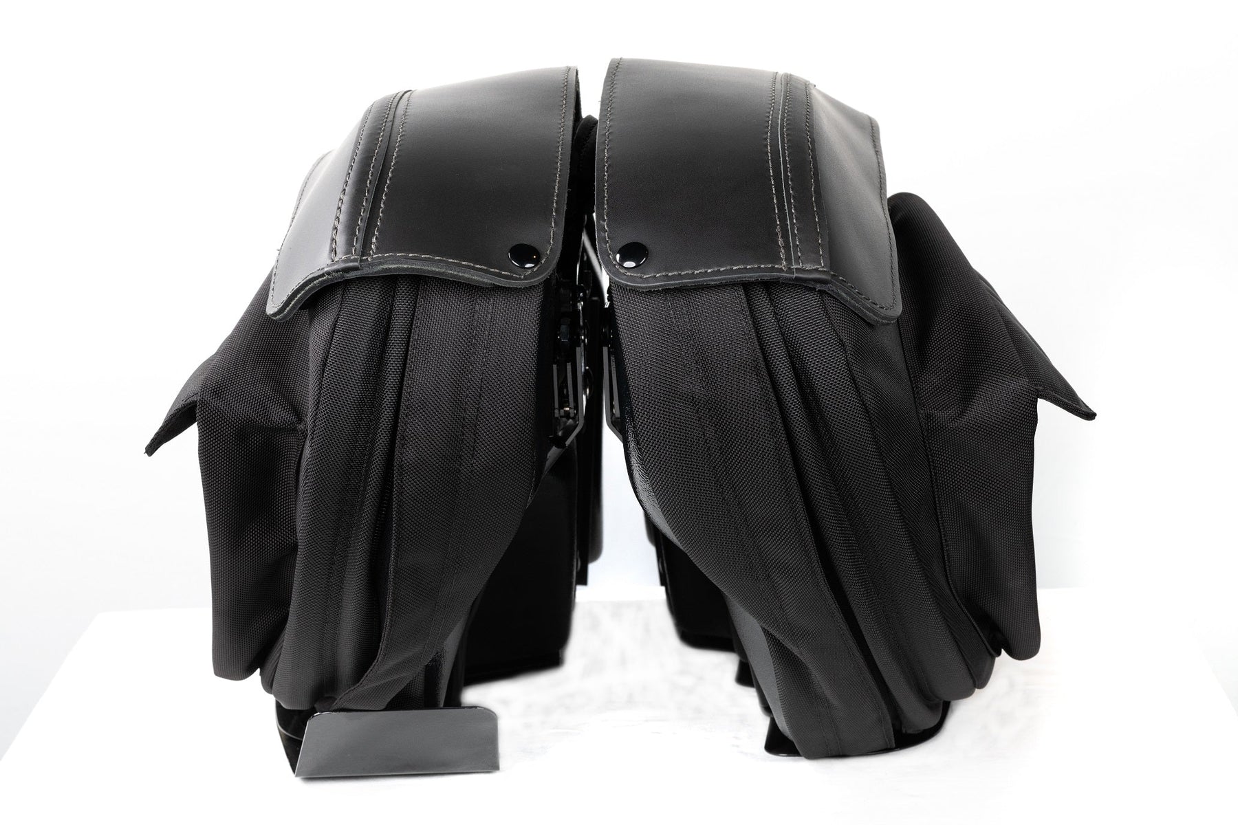 Retro Series V3 Saddlebags - Sportster Saddlebags Leather Pros
