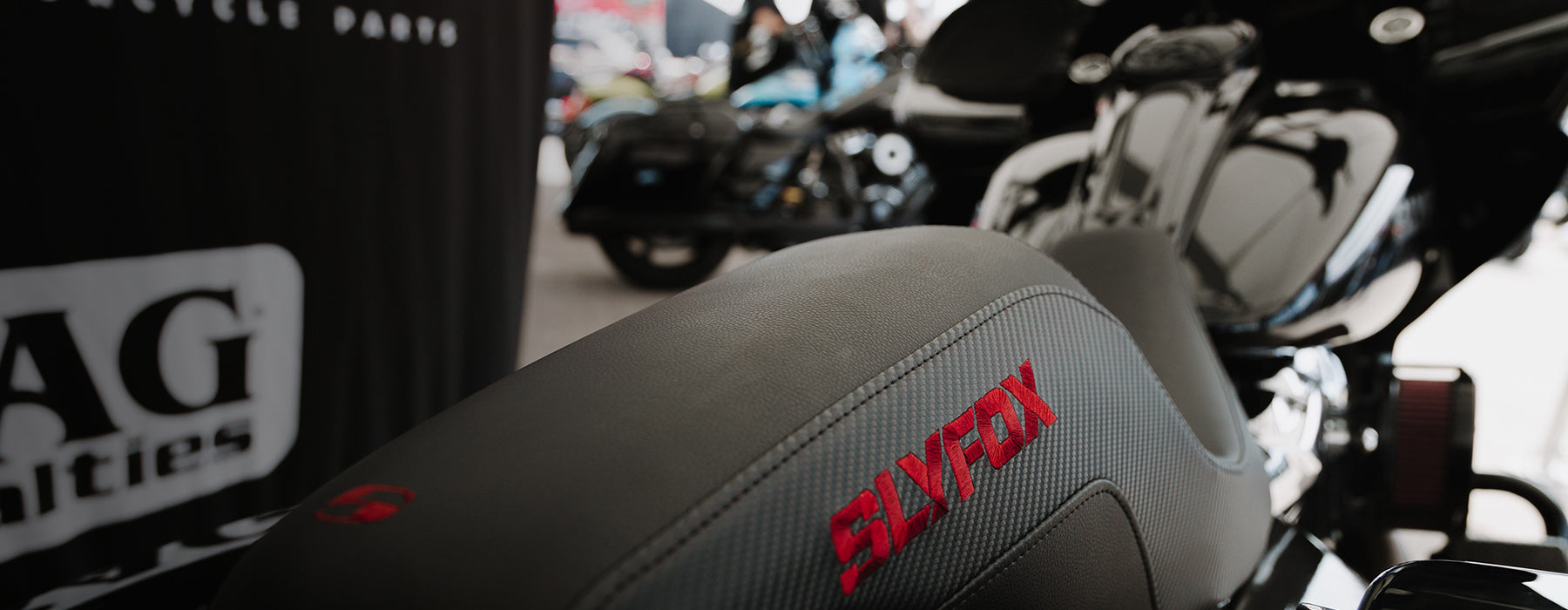 Slyfox Performance Pro Series Seat - 08-23 Touring Seat Saddlemen