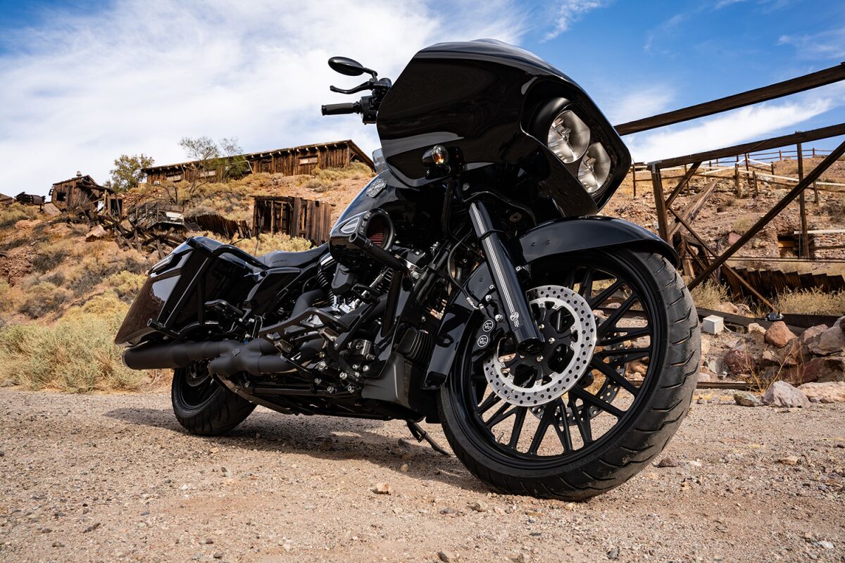 Performance Machine (Pm) Wheel Nivis Front Dual Disc/Without Abs Black Ops 21x3.5 Front Wheel Performance Machine