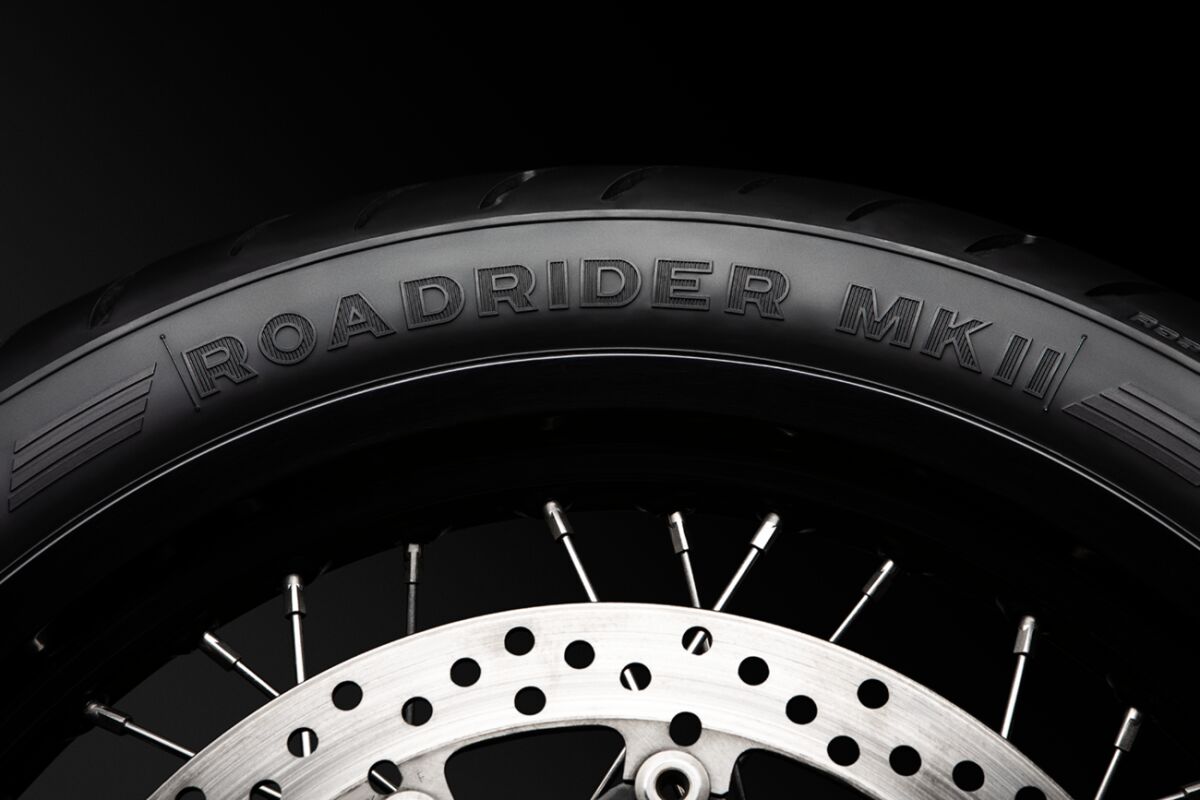 Avon 130/80 18 (66 V) Roadrider Rear Tire Avon