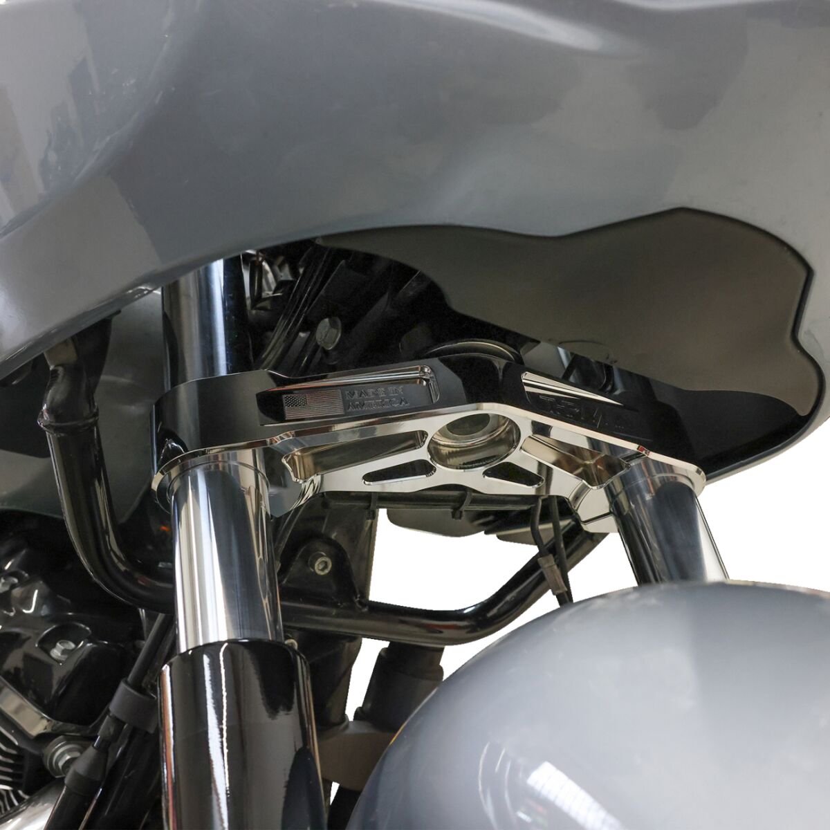 Thrashin Supply Co. Tree Bottom 2024 Fltrx Chrome Fork Triple Trees & Kits Thrashin Supply Co.