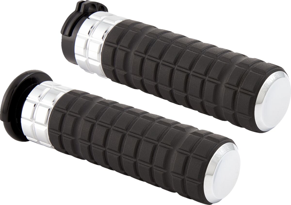Speedliner Grips Dual-Cable, Chrome Grips Arlen Ness