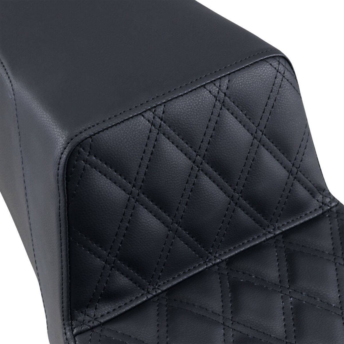 Step Up Front LS Seat - 99-07 FLHR & 06-07 FLHX (Except FLHRS) Seat Saddlemen