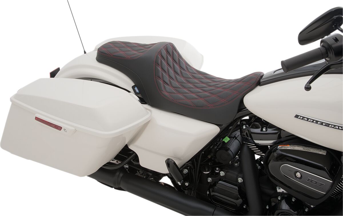 Drag Specialties Seats Seat Predator Iii Double Diamond Black/Red Seat Drag Specialties
