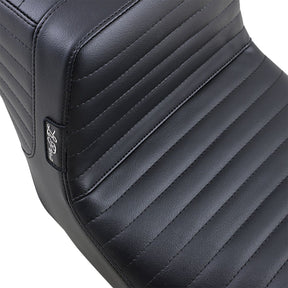 TailWhip Pleated Seating - 08-23 Touring Seat Le Pera