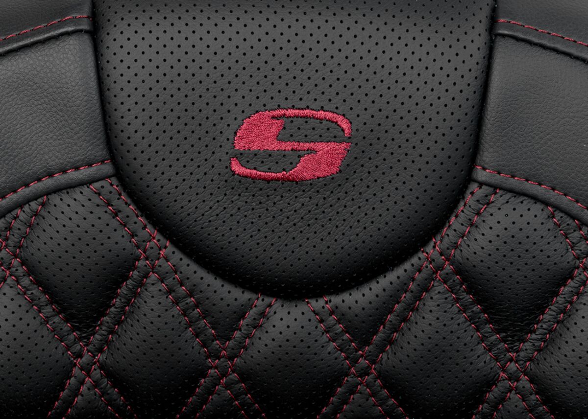 Roadsofa LS Extended Reach With Driver's Backrest Seat, Burg Stitch - 08-23 Touring Seat Saddlemen