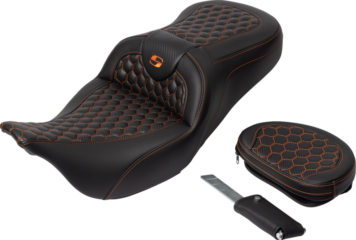 Roadsofa HC With Driver's Backrest Seat, Orange Stitch - 08-24 Touring Seat Saddlemen