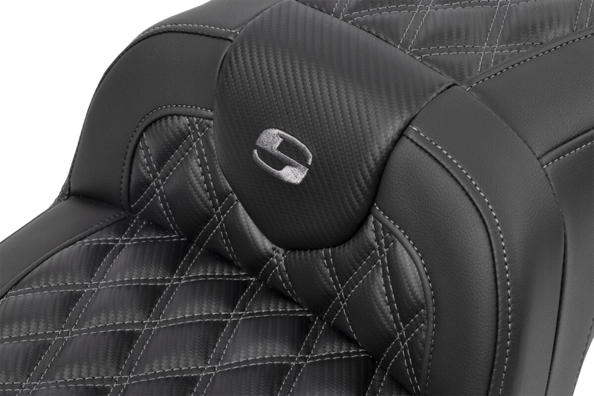 Roadsofa CF LS Seat, Gray Stitch - 23+ Touring Seat Saddlemen