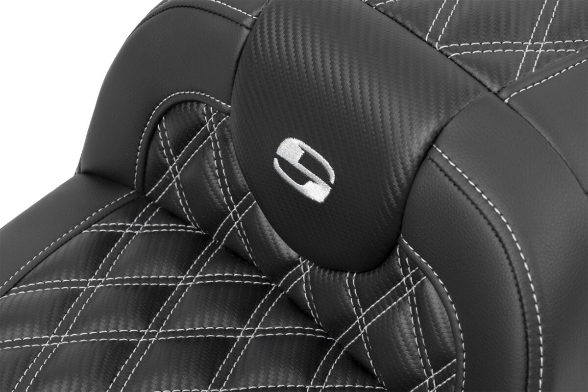 Roadsofa CF LS Seat, Silver Stitch - 23+ Touring Seat Saddlemen