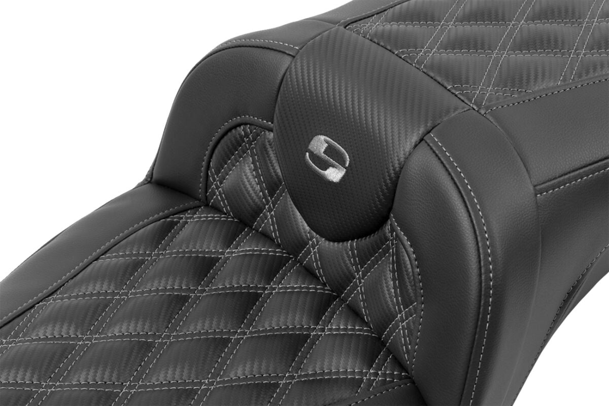 Roadsofa Extended Reach CF LS Seat, Gray Stitch - 23+ Touring Seat Saddlemen
