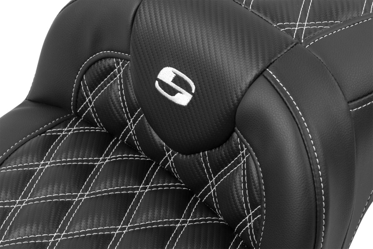 Roadsofa Extended Reach CF LS Seat, White Stitch - 23+ Touring Seat Saddlemen