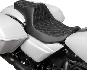Drag Specialties Seats Seat Predator 3 Double Diamond Silver Vinyl Touring Seat Drag Specialties
