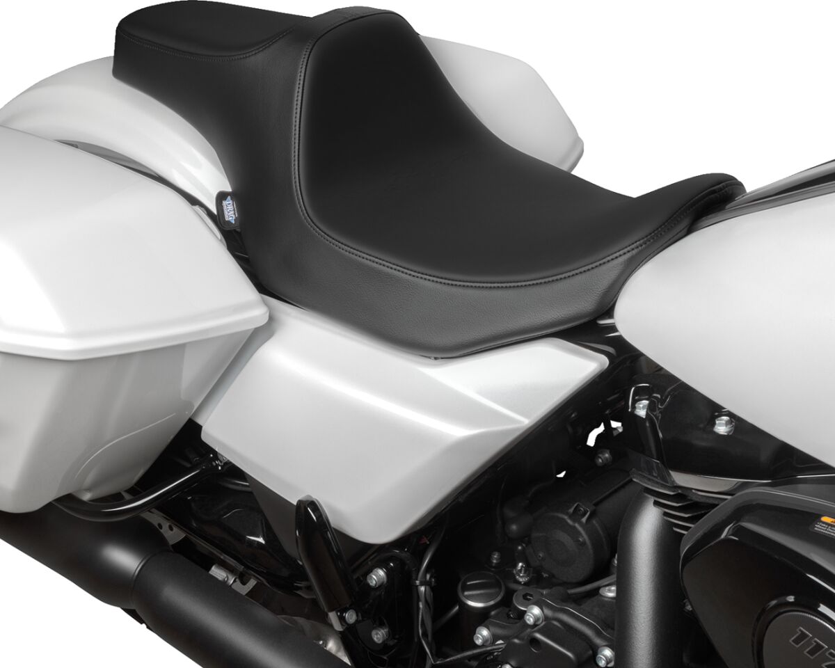 Drag Specialties Seats Seat Predator 3 Smooth Black Vinyl With Slip Stop Touring Seat Drag Specialties