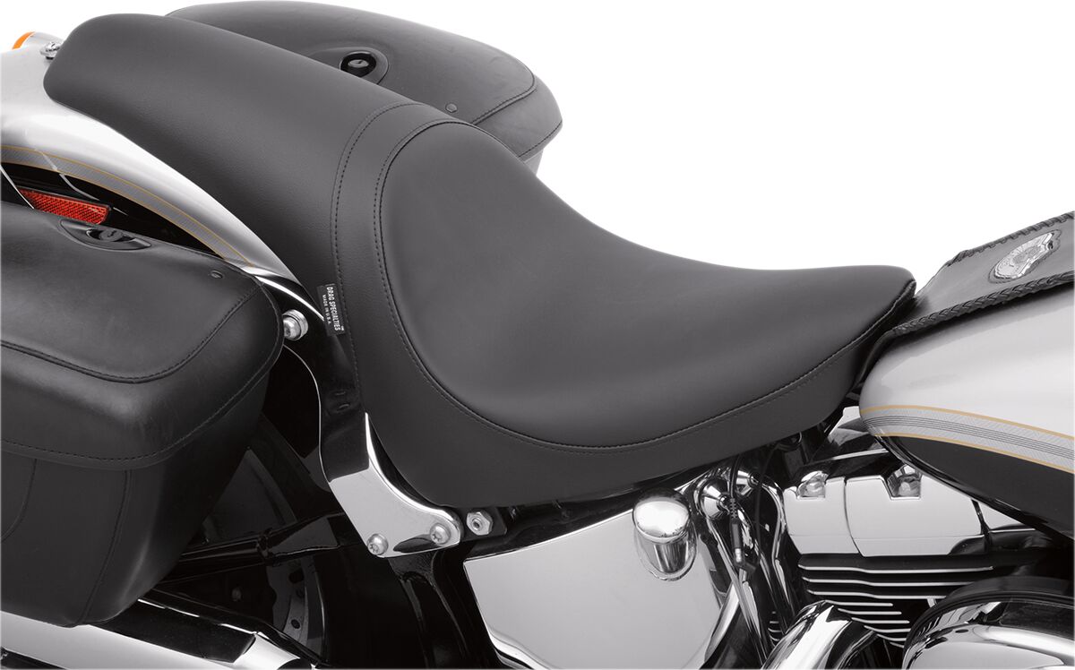 Drag Specialties Seats Seat Predator Low Profile Smooth Black Seat Drag Specialties