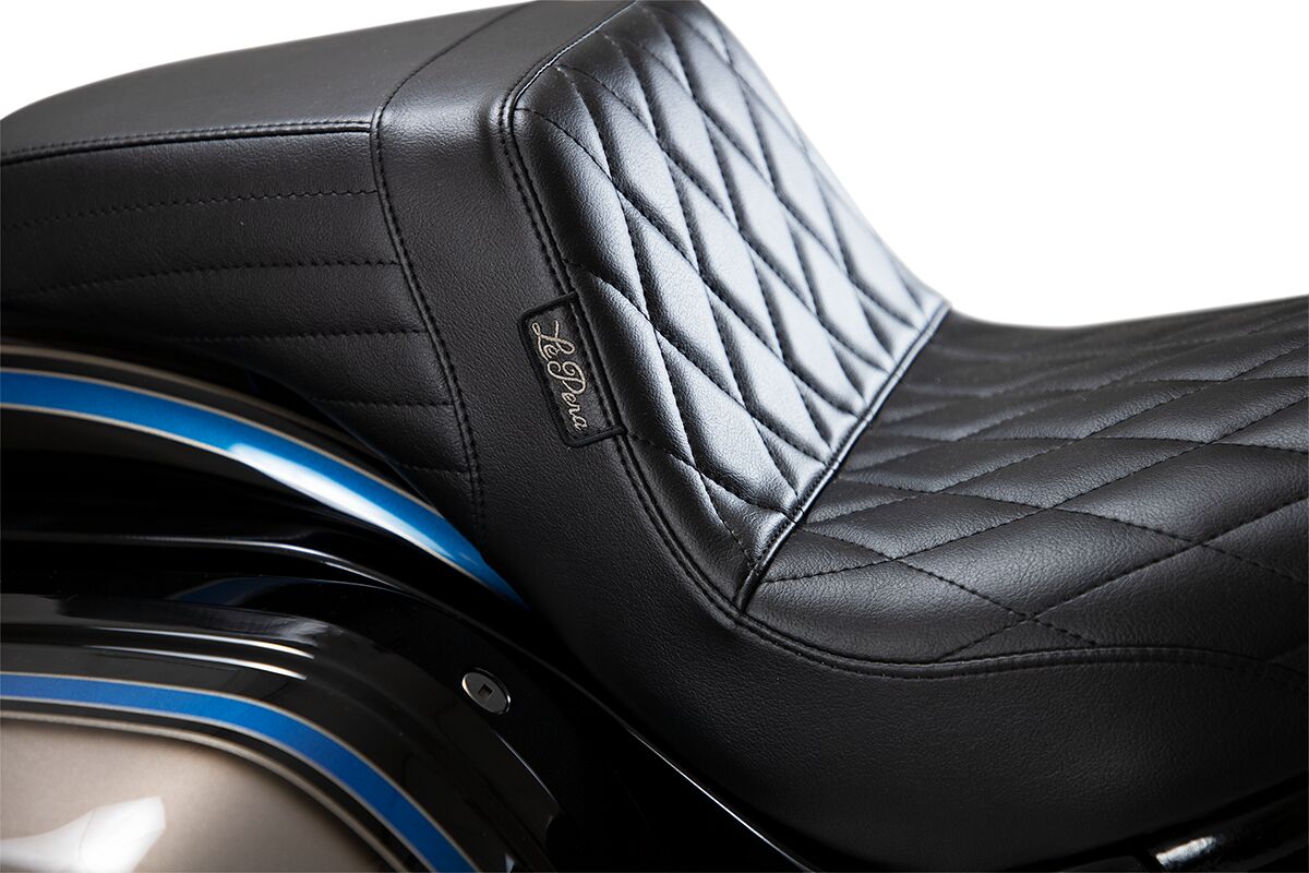 Le Pera Seat Kickflip Flsb/Fxlr 18 U SEATS-FOR HARLEY SOFTTAIL Le Pera