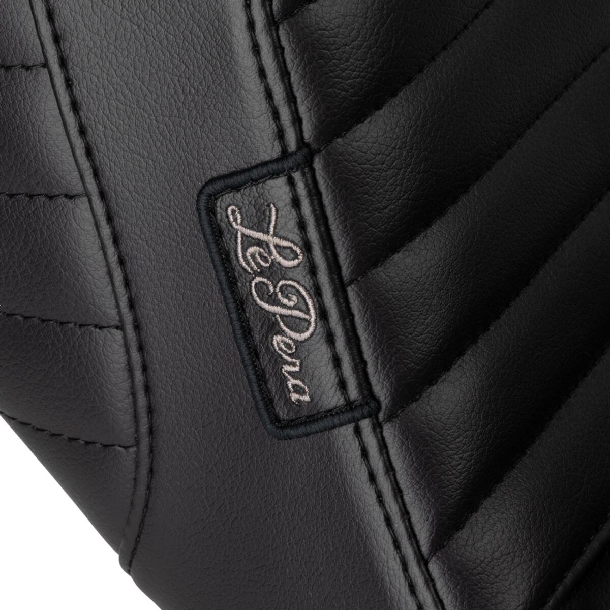 Kickflip Daddy Long Legs Pleated Seating Seat - 18+ Softail (Low Rider) Seat Le Pera