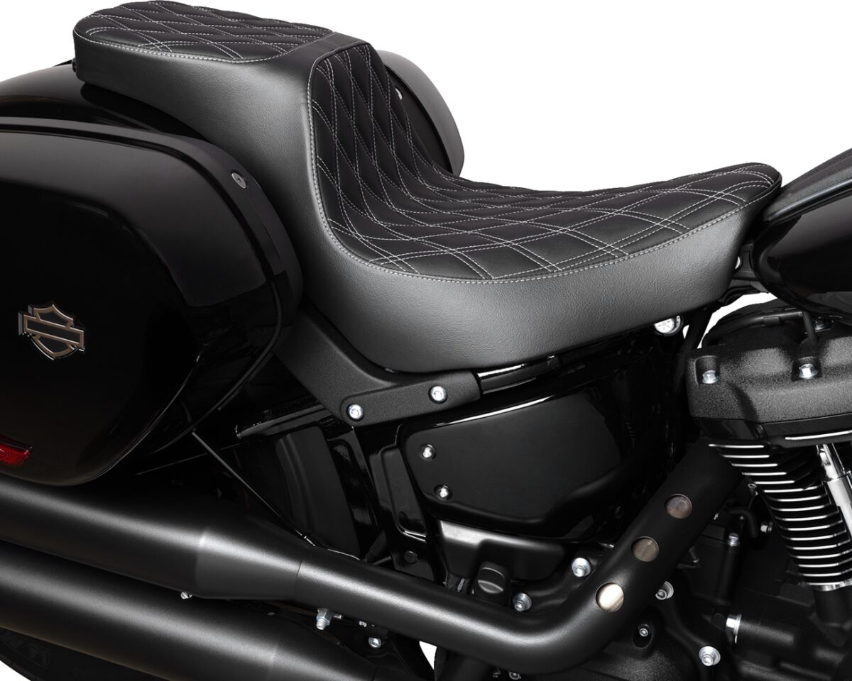 Drag Specialties Seats Predator 2 Up Seat Double Diamond Silver Stitching Fl/Fx Seat Drag Specialties Seats