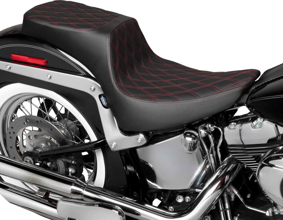 Drag Specialties Seats Predator Iii 2 Up Seat Double Diamond Red Thread Fl Seat Drag Specialties