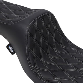 Drag Specialties Seats Seat Predator Iii Double Diamond Black/Silver Seat Drag Specialties