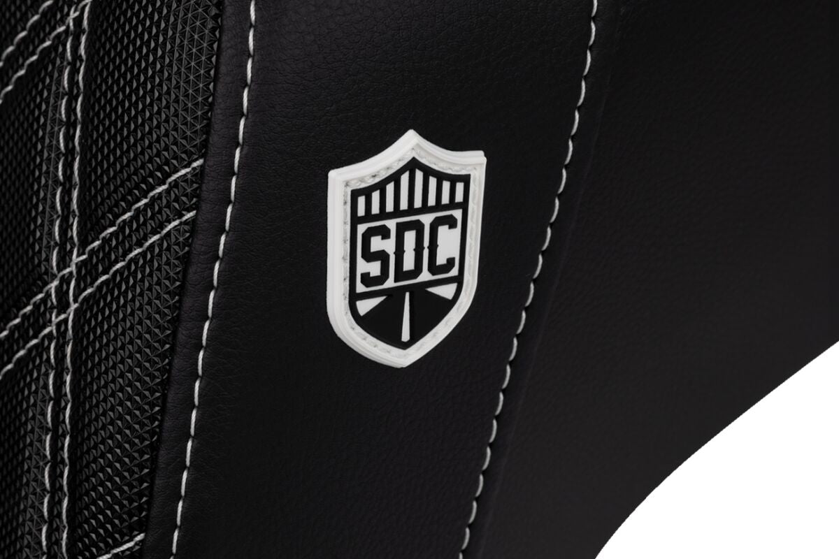 SDC Pro Series Performance Gripper Seat, White Stitch - 06-17 Dyna Seat Saddlemen