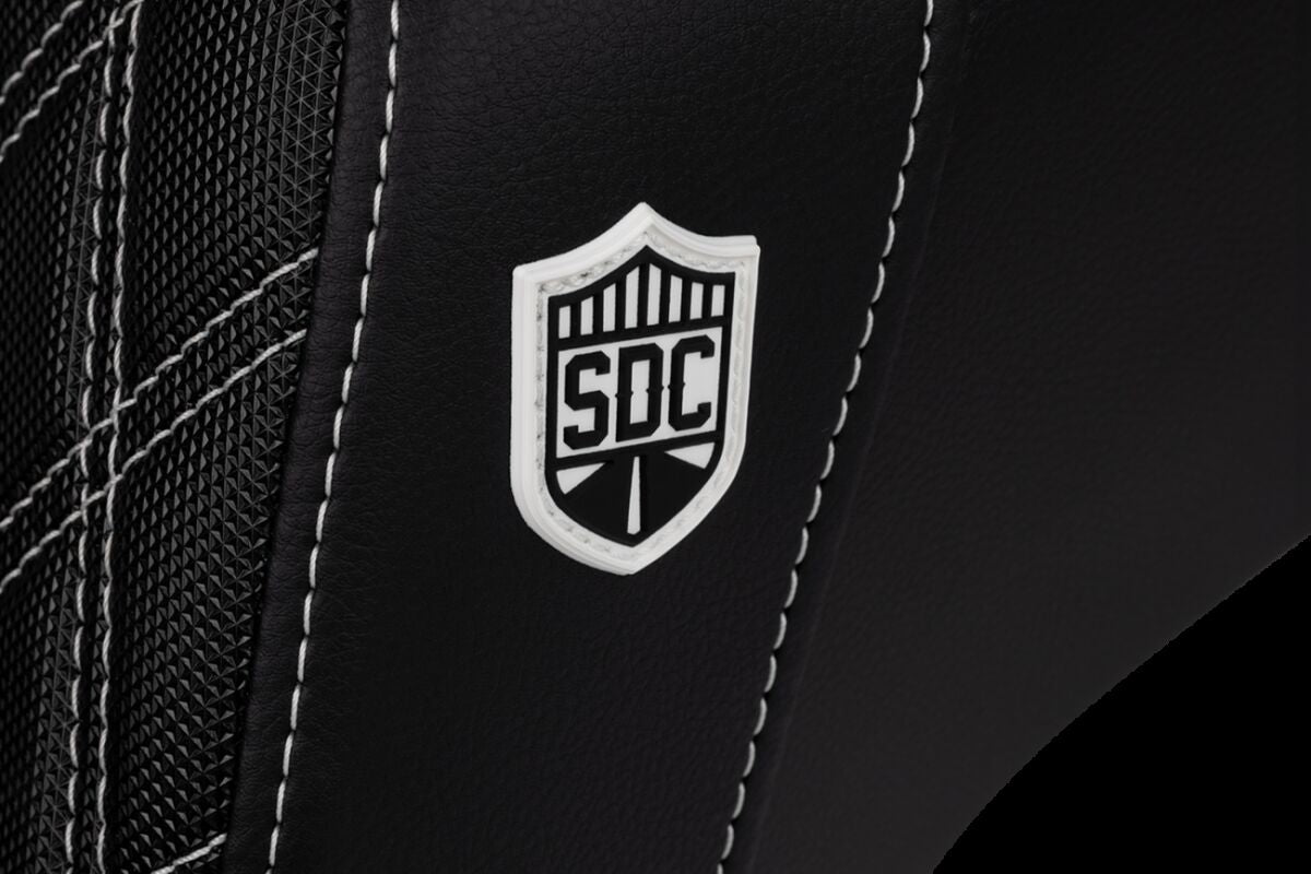 Saddlemen SDC Pro Series Performance Gripper Seat, White Stitch - 06-17 Dyna Seat Saddlemen