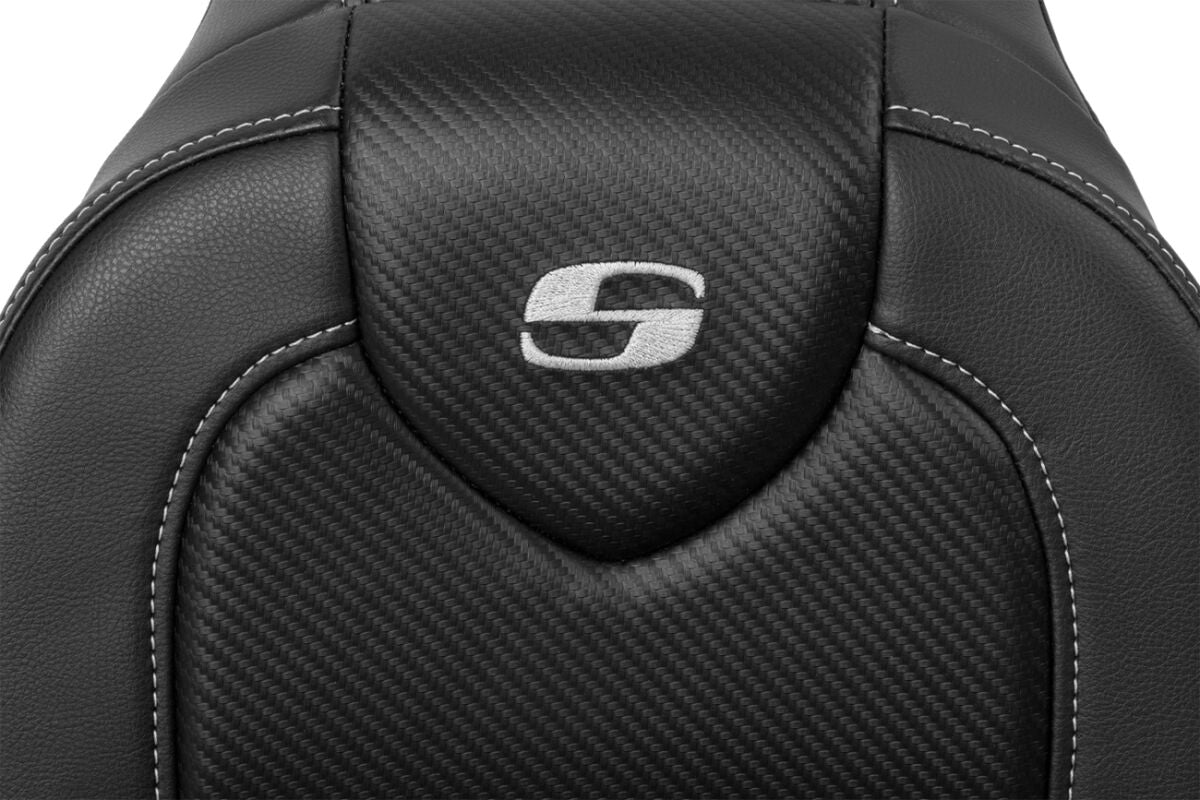 Roadsofa CF Seat - 04-05 Dyna Seat Saddlemen