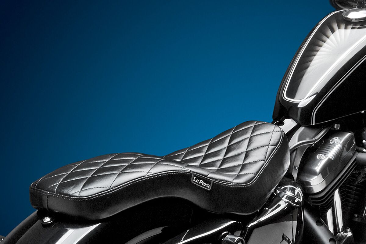 Cobra Diamond Seating Seat - 10-22 Sportster Seat Le Pera