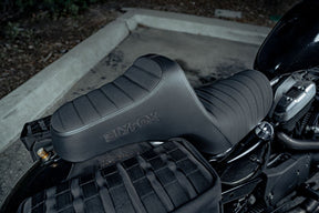 Slyfox Seathighnoon Vinyl W/Slipstop SEATS-FOR HARLEY SPORTSTER Slyfox