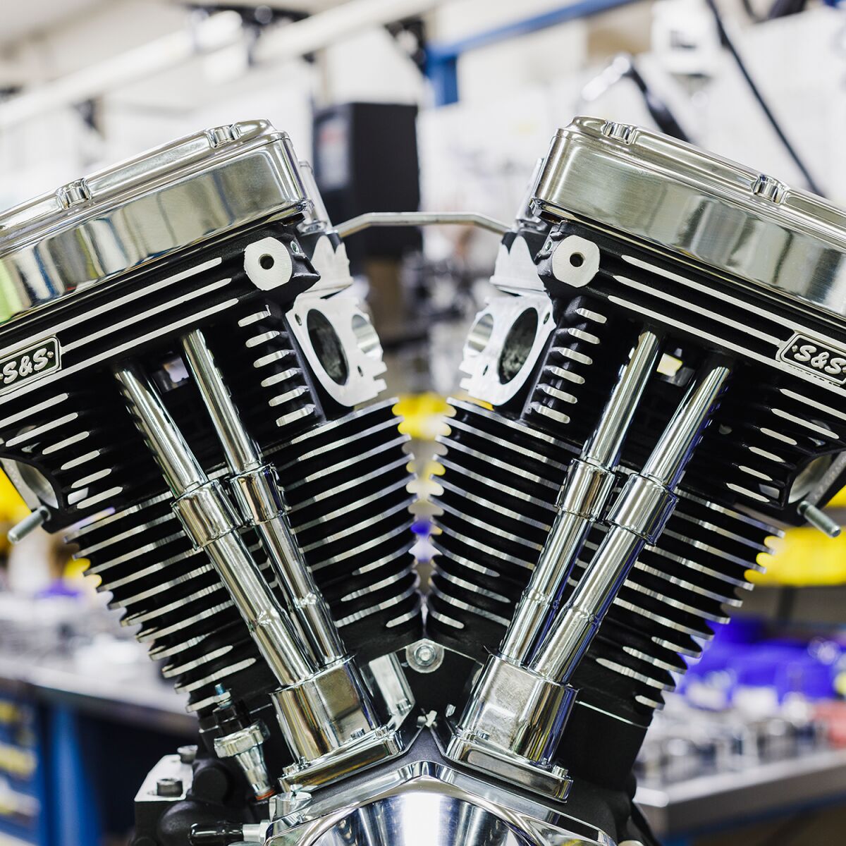 S&S Cycle Engine V124 Blk/Wb Lb Complete Engines S&S Cycle