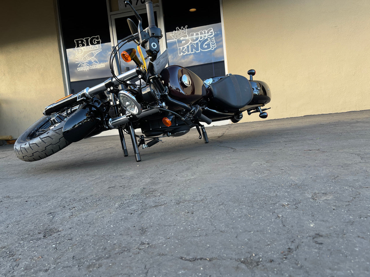 Passenger Peg Sliders, Smooth - 04-21 Sportster Foot Pegs Bung King