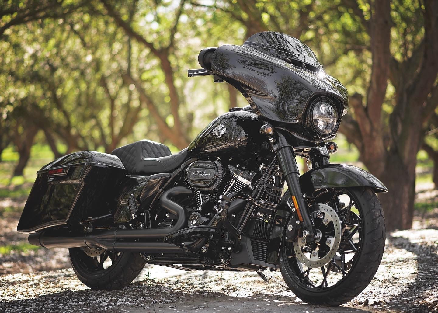Thunderheader 1073XB X-Series 2-1 Exhaust, Black - 2017-2026 FLH Touring (Except Tri-Glide & Trike) 2-1 Full Exhaust System Thunderheader
