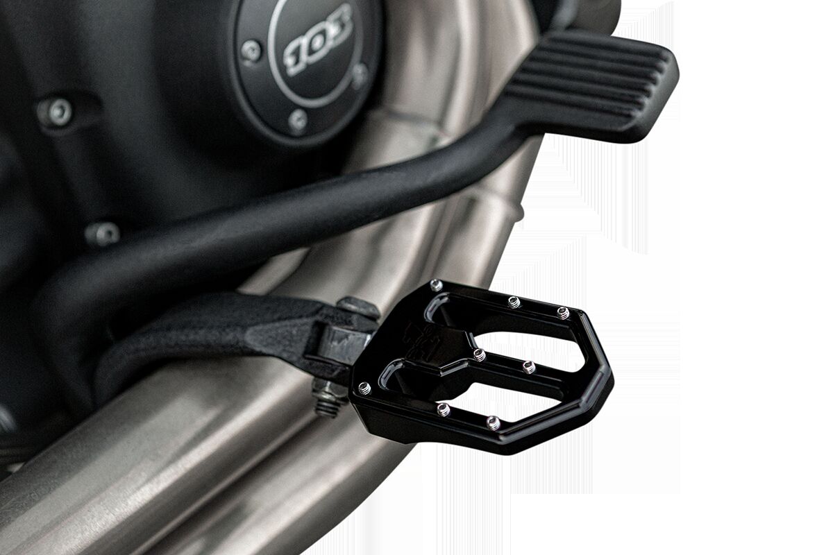 Pro One Perf.Mfg. Peg Blk Moto V1 Male Mnt FOOTPEGS + PARTS Pro One Perf.Mfg.