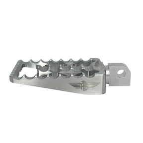 Heinz Bikes Footpegs Mx V1 M8 Softail Silv Footpegs Heinz Bikes