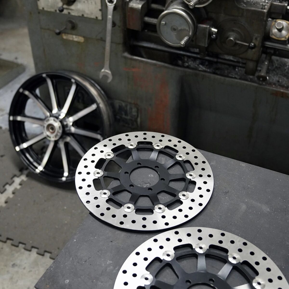 Arlen Ness Factory Replacement Front Brake Rotor, Black 14+ Indian/Victory Brake Rotors Arlen Ness